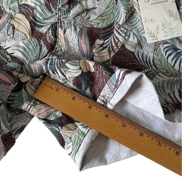 Royalty for Me Collection Floral Cuff Cotton Blend Shorts Women's Size 18 NWT - Picture 6 of 15